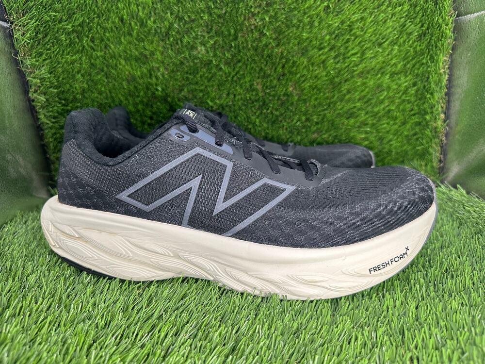 New Balance Fresh Foam X 1080v14 M1080B14 Athletic Sneaker Mens 10.5D Black Mesh